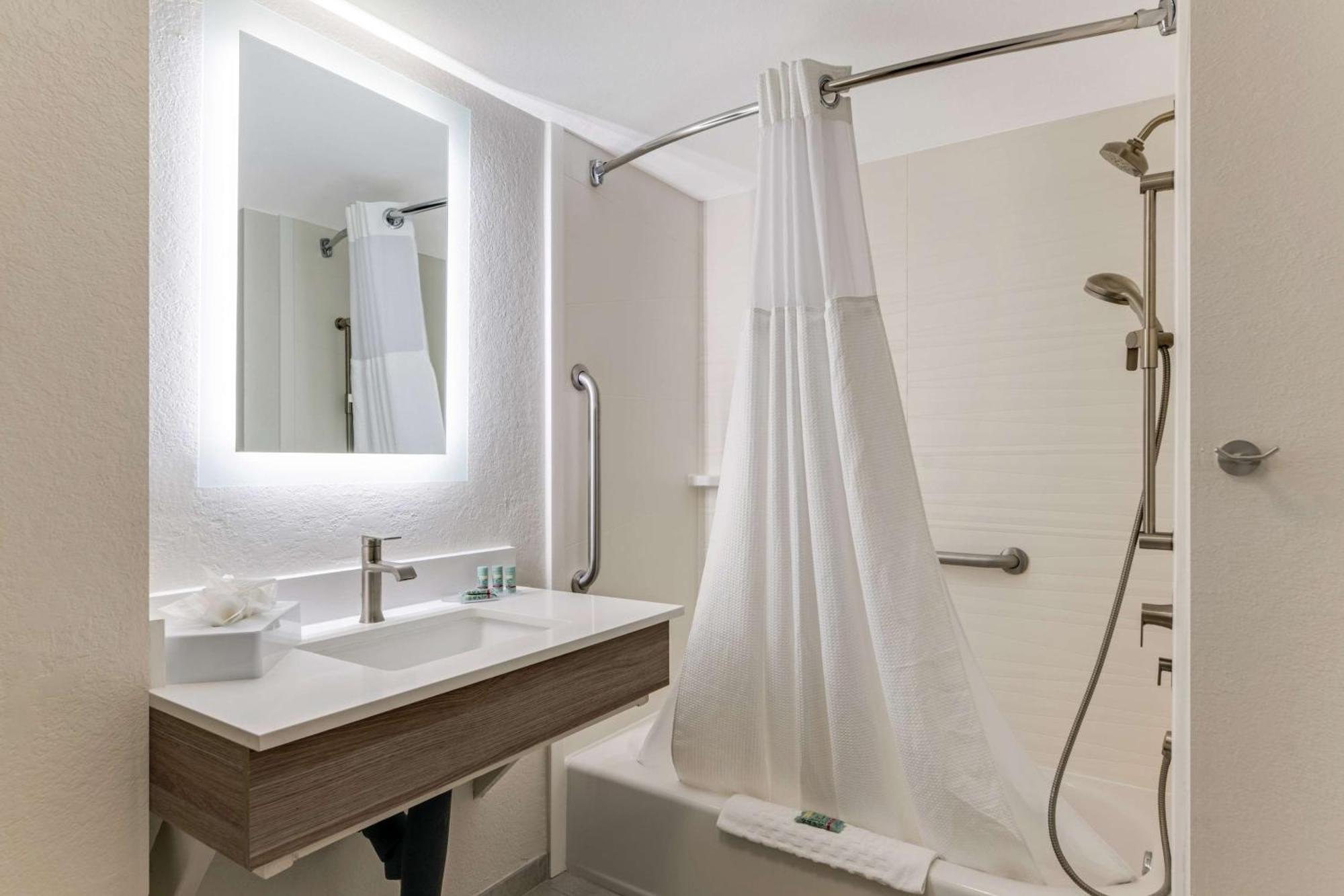 Best Western Auburndale Inn & Suites Bagian luar foto